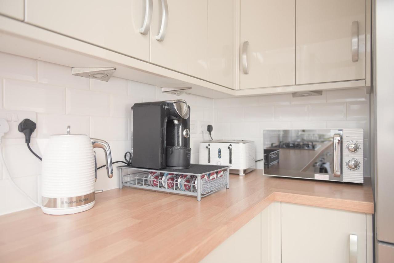 Knollmead House Villa Surbiton Екстериор снимка