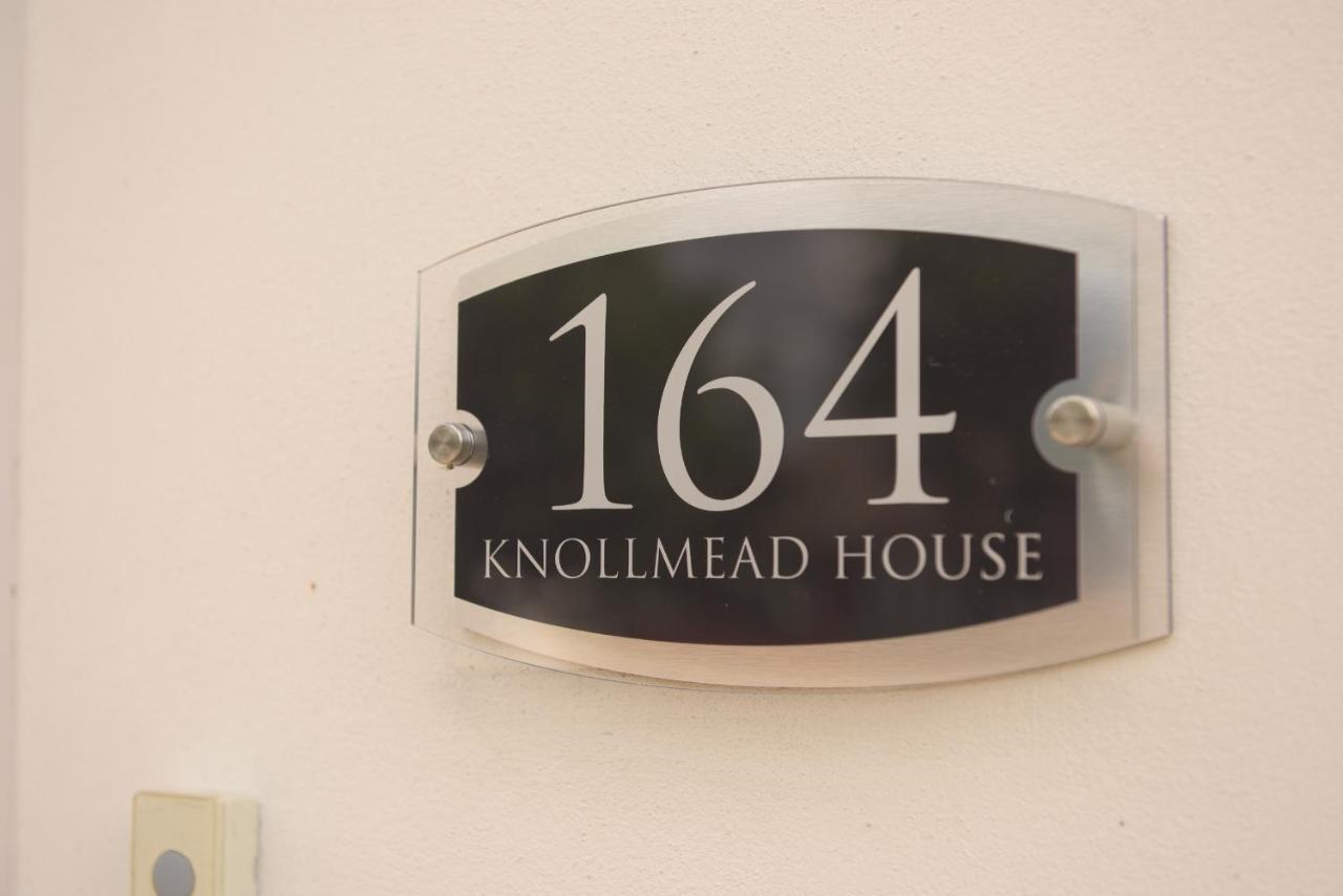 Knollmead House Villa Surbiton Екстериор снимка